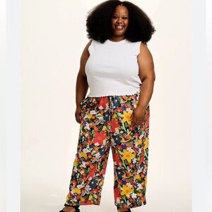 Lucy & Yak Floral Chucks L